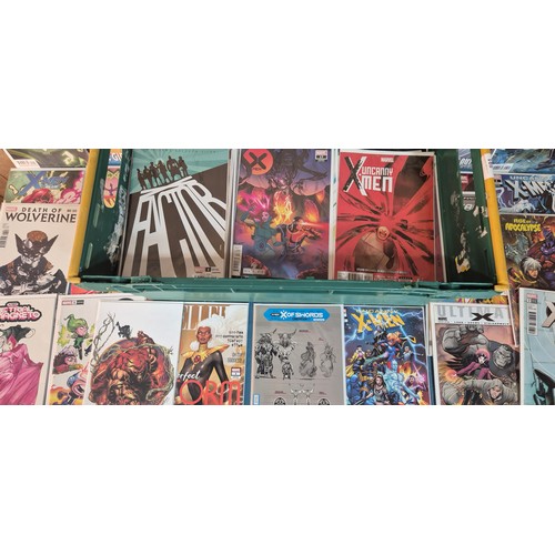 591 - Crate of Marvel Comics; X-Men, Darkhold, Uncanny X-Men, Wolverine, All New X-Men, variant editions a... 