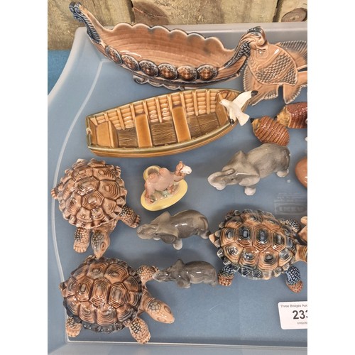 233 - Tray of Wade figures; turtle trinket dishes, trays, Wade whimsies, camel figure pen stand, Seagull a... 