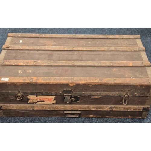 315 - Large Trunk of Radio Valves, Turntable & other items.