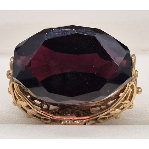 25 - 9ct yellow gold and smokey quartz swivel fob.