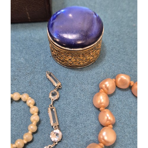 105A - Antique London made leather jewellery carry case containing art deco and later jewellery; Reja Sterl... 