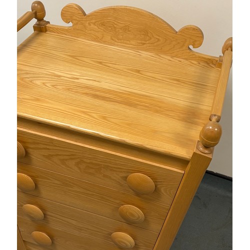 442 - Mark Wilkinson 
Blonde oak four drawer chest. 103x80x55.5cm.