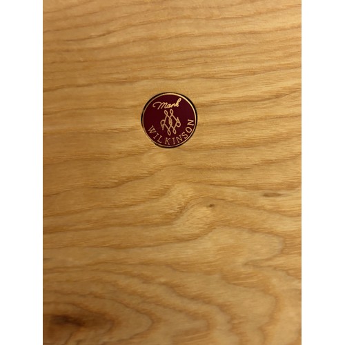 442 - Mark Wilkinson 
Blonde oak four drawer chest. 103x80x55.5cm.