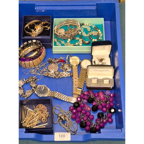 108A - Tray of costume jewellery and watches; Seiko quartz 100, Raymond Weil and Atlas watches.