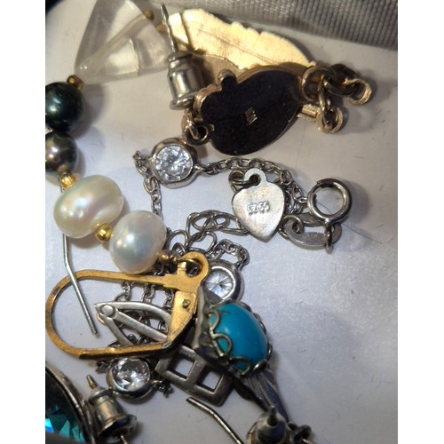 108A - Tray of costume jewellery and watches; Seiko quartz 100, Raymond Weil and Atlas watches.