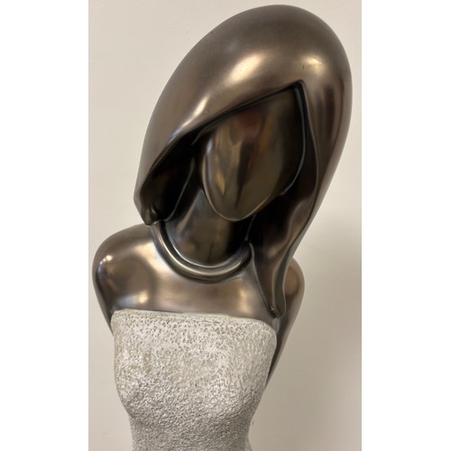 438 - The Juliana Collection, Large 4'8ft lady figurine. Heavy piece. Comes with original tag.