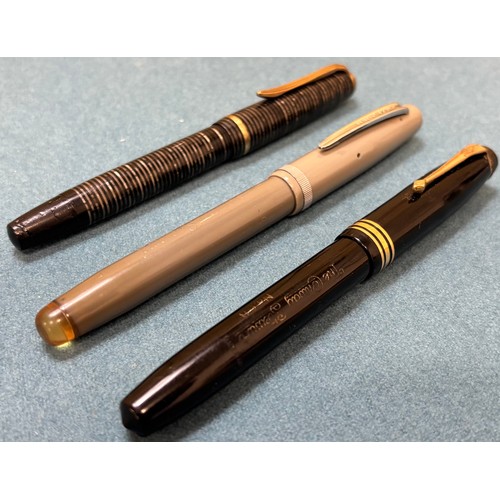 93 - A Collection of ten Vintage Fountain Pens; Black Parker 17- 14ct nib, Burgundy Parker Lady- 14ct nib... 