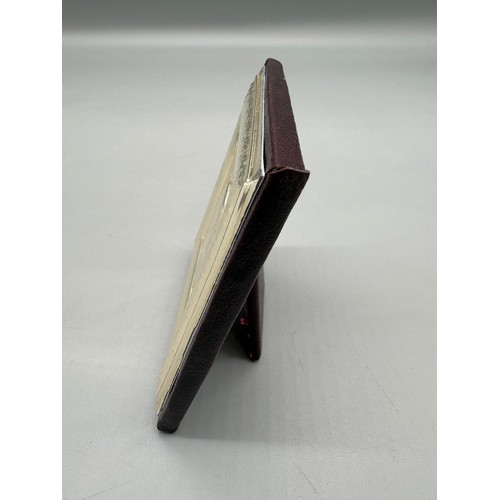 86 - 925 Silver and leather religious icon. Comes with leather and silver box. Icon frame- 9x9cm.