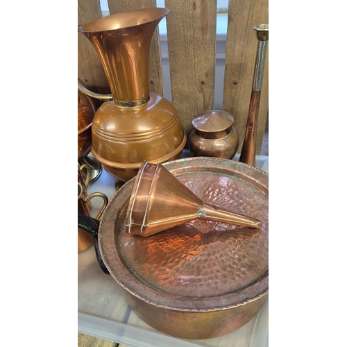 160 - Collection of antique and vintage copper wares; Water jugs, antique pint measure jug, pot & other it... 