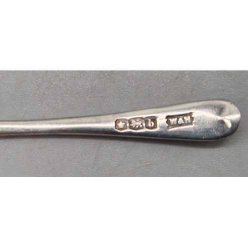 22 - A Collection of silver tea and coffee spoons; Set of five Sheffield silver tea spoons and set of fiv... 