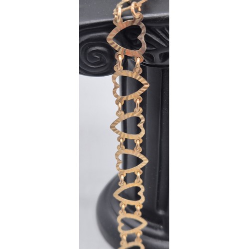 50 - A Selection of 9ct gold; 9ct yellow gold cased Avia watch fitted with a 15ct yellow gold bracelet. T... 