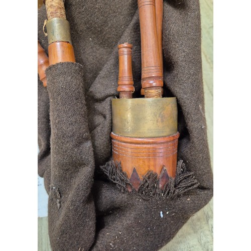 205 - Northumbrian Pipes. Comes with hand written letter. Needs attention.