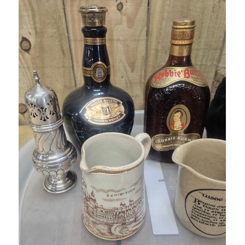421 - Tray of collectable decanters and odds; Robbie Burns Scotch Whisky- full and sealed. Various decante... 
