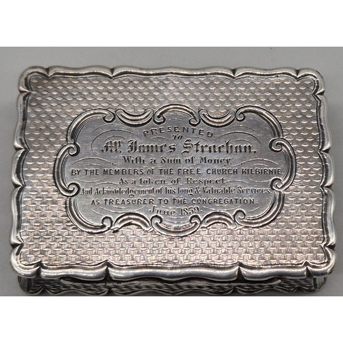 8 - Victorian Birmingham silver snuff box. Produced by Edward Smith. Dated 1851. Oblong form and scallop... 