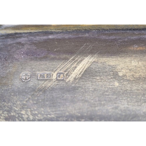 8 - Victorian Birmingham silver snuff box. Produced by Edward Smith. Dated 1851. Oblong form and scallop... 