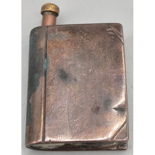28 - A Collection of 5 various antique lighters; Silver 950 cased and engraved lighter. Cartouche engrave... 