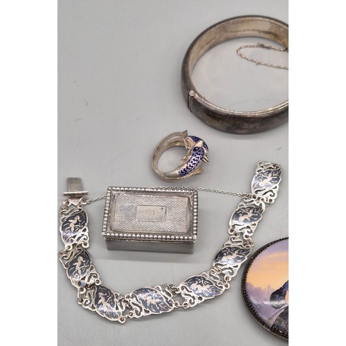 45 - A Collection of silver related items; Birmingham silver snuff box produced by Hampton Utilities. Sia... 
