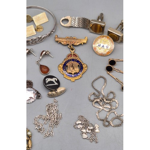 35 - Selection of mixed silver and costume jewellery; 925 silver bangle, Mithril Jewellery (Russell Douga... 