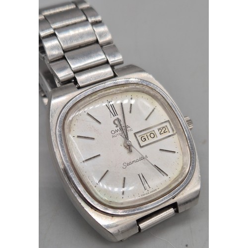 59 - 1980's Omega Seamaster Automatic Watch. In a running condition.