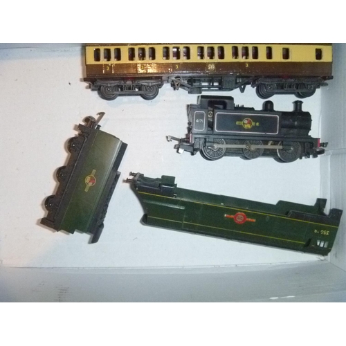 164 - small qty triang TT gauge trains carriage partly overpainted and  green loco lacks chassis