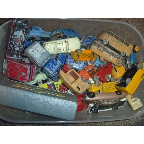 189 - qty of lesney matchbox diecast vehicles playworn