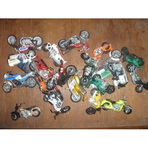 194 - qty of motorcycles mostly matchbox including harley davidsons