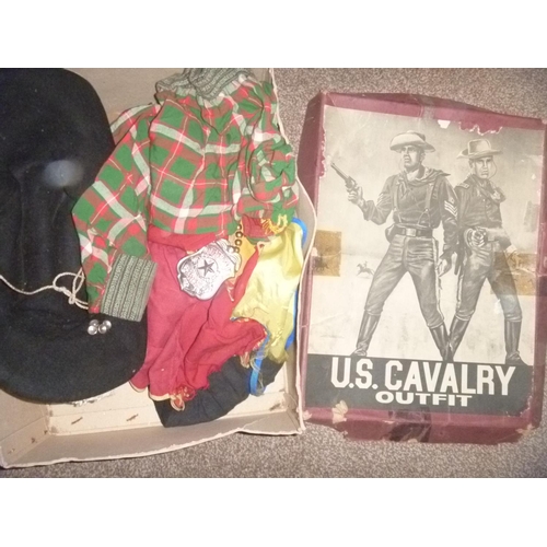 201 - 1960's US cavalry outfit, additional items observed within the box