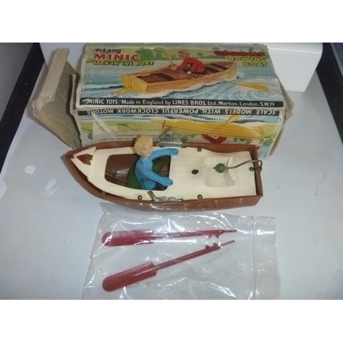 215 - tinplate triang minic Jack in the boat boxed (box reinforced) no key