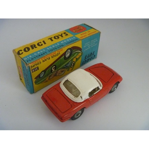 38 - CORGI TOYS (MODEL VG BOX G) LOTUS ELAN