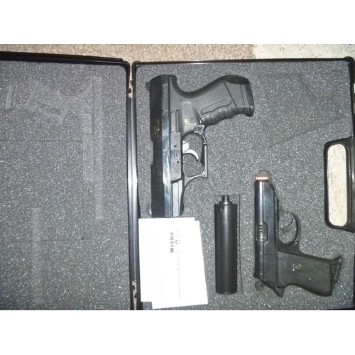 133 - walther p99 and ppk  presentation set of cap guns