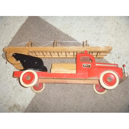 188 - rare brio 1969's large scale fire engine made from wood