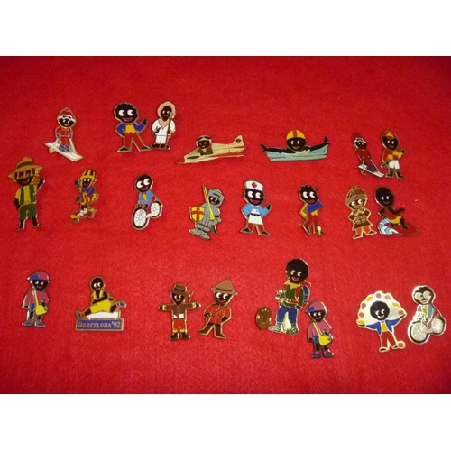 207 - qty vintage golliwog badges