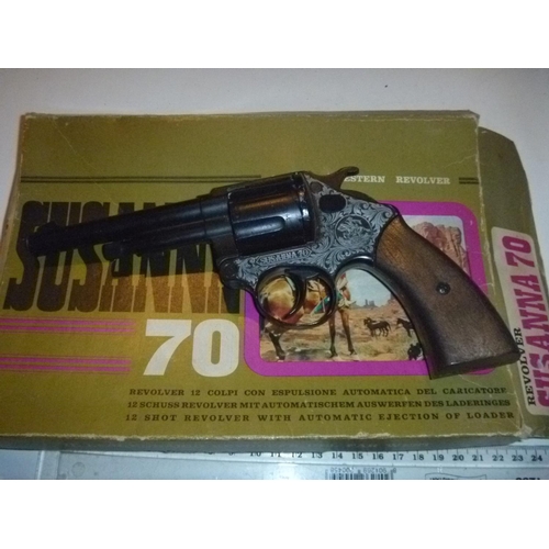 214 - susanna 70 revolver cap gun