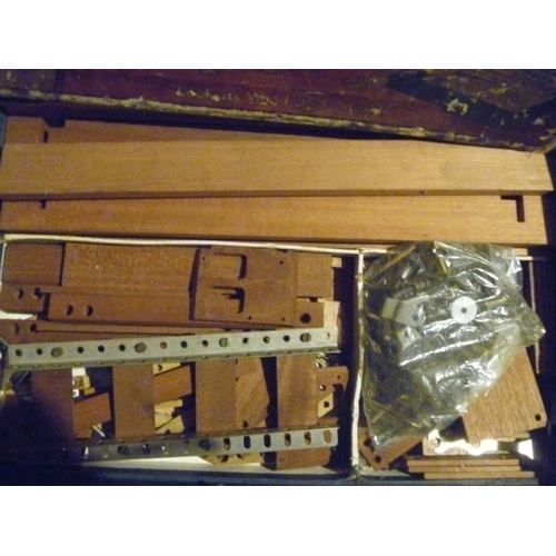 119 - primus engineering construction set, wood and metal c1930's similar to meccano