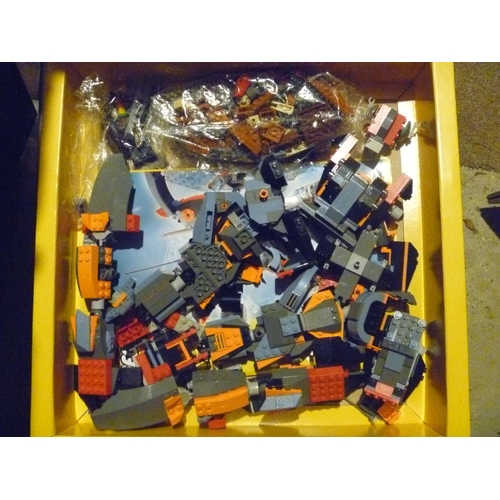 184 - lego design set 4508, box opened, with contents unchecked