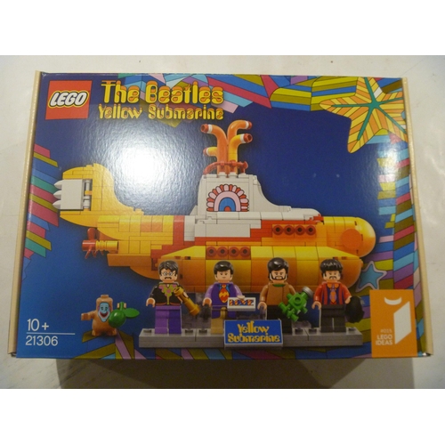 103 - LEGO THE BEATLES YELLOW SUBMARINE - NEW SEALED