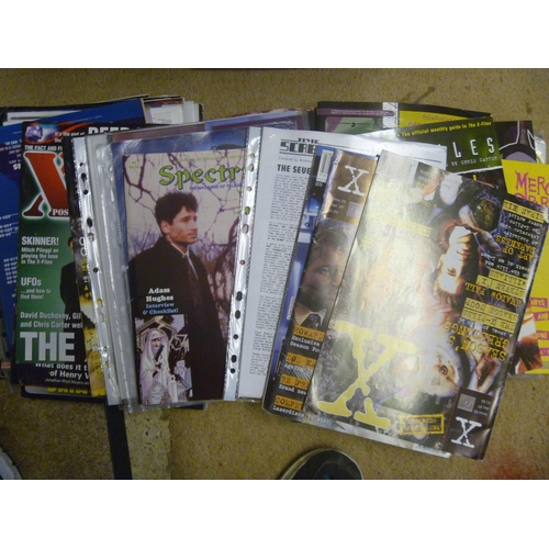 116 - GOOD QTY THE X FILES MAGAZINES AND COMICS SOME STILL SEALED