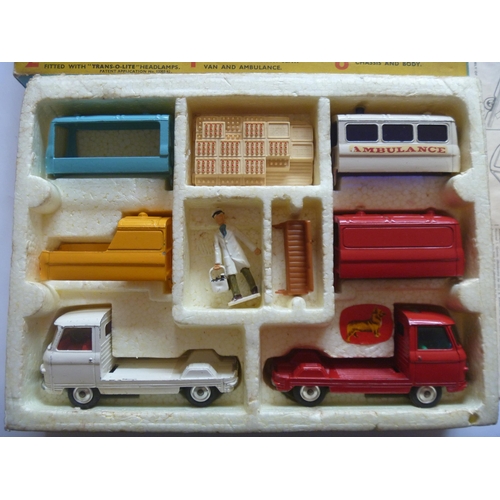 153 - ORGINAL CORGI TOYS BOXED COMMER CONSTRUCTOR GIFT SET