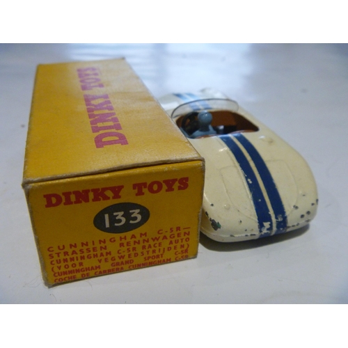 159 - ORIGINAL DINKY TOYS BOXED CUNNINGHAM C5R RACING CAR (MODEL IS GOOD BOX IS VERY GOOD)