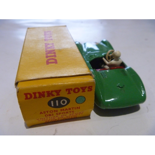 162 - ORIGINAL DINKY TOYS BOXED ASTON MARTIN DB3 SPORTS COMPETITION MODEL CAR (MODEL IS VERY GOOD SOME TRA... 