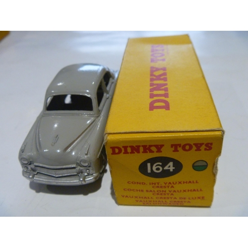 173 - ORIGINAL DINKY TOYS BOXED VAUXHALL CRESTA (MODEL IS EXCELLENT, BOX IS VERY GOOD)