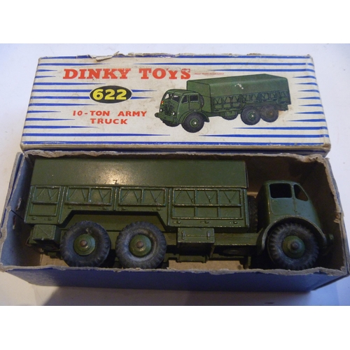 62 - ORIGINAL DINKY TOYS BOXED 10 TON FODEN ARMY TRUCK