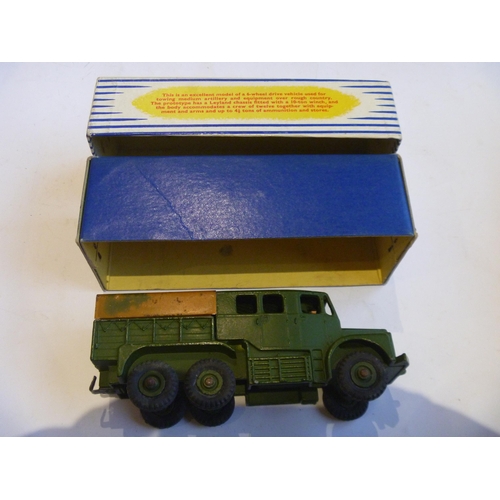 66 - ORIGINAL DINKY TOYS BOXED MEDIUM ARTILLERY TRACTOR (MODEL HAS DISCOLOURED TINPLATE TILT, BOX IS VERY... 