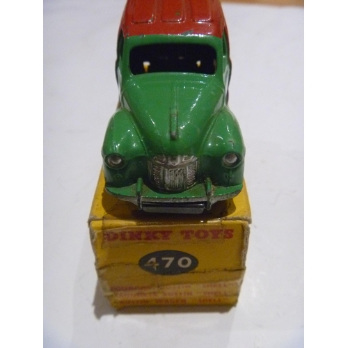 82 - ORIGINAL DINKY TOYS BOXED AUSTIN VAN SHELL (MODEL IS VERY GOOD BOX IS VERY GOOD)