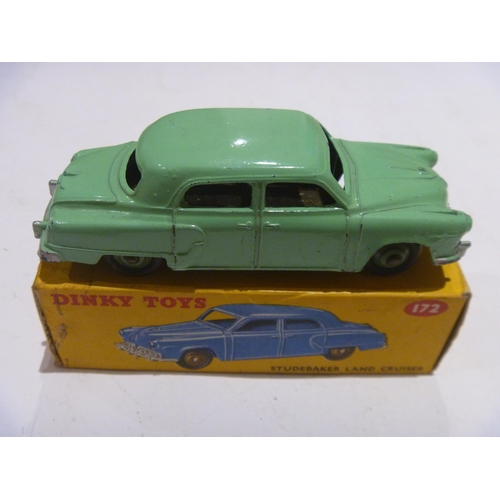 86 - ORIGINAL DINKY TOYS BOXED STUDEBAKER LAND CRUISER (MODEL IS VERY GOOD BOX IS GOOD)