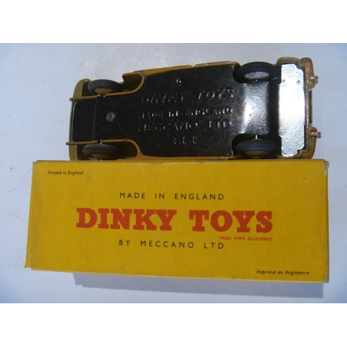 96 - ORIGINAL DINKY TOYS BOXED WOODY ESTATE CAR (MODEL IS VERY GOOD BOX IS VERY GOOD)