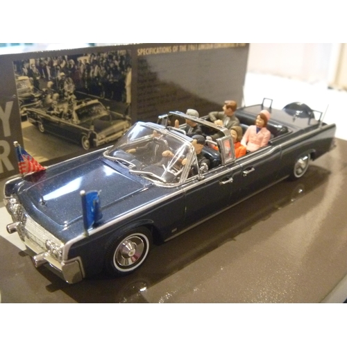 PAULS MODEL ART MINICHAMPS JFK 1961 LINCOLN PRESIDENTIAL CAR