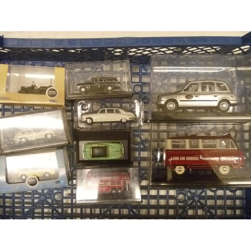 9 OXFORD DIECAST SOME PACKAGING DAMAGED OR INCOMPLETE