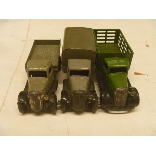 86 - 3 VINTAGE DINKY TOYS CATTLE TRUCK COVERED WAGON AND TIPPER LORRY