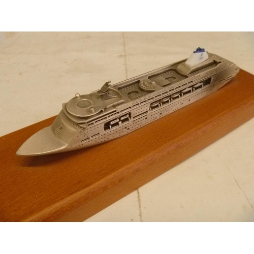 158 - COLUMBUS CMV OCEAN LINERS PROMOTIONAL PEWTER MODEL ON PLINTH